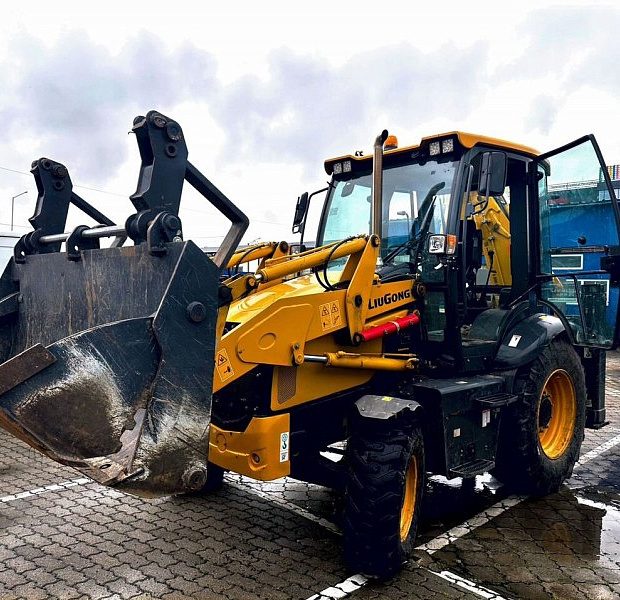 Экскаватор-погрузчик LiuGong CLG777A, 2023