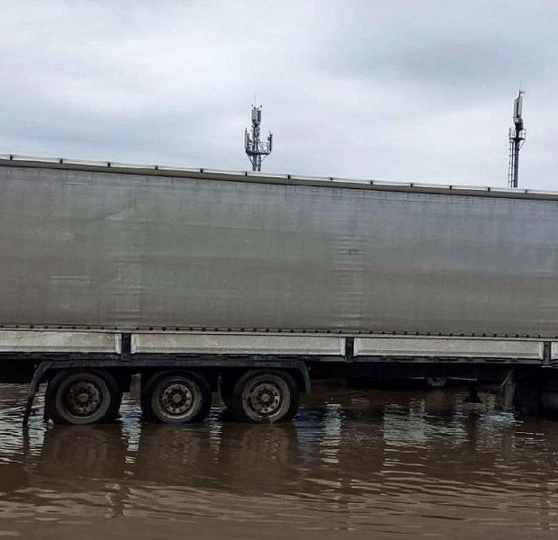 Полуприцеп шторный Kassbohrer Maxima, 2022