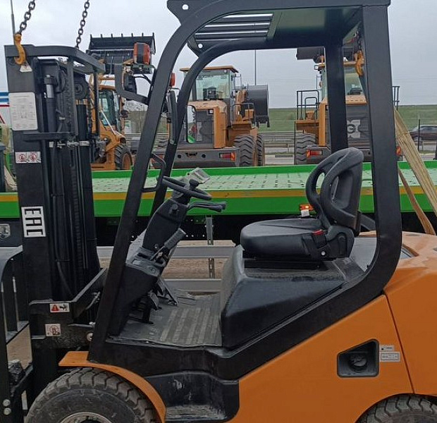 Вилочный погрузчик Aurora Forklift FD15T, 2023