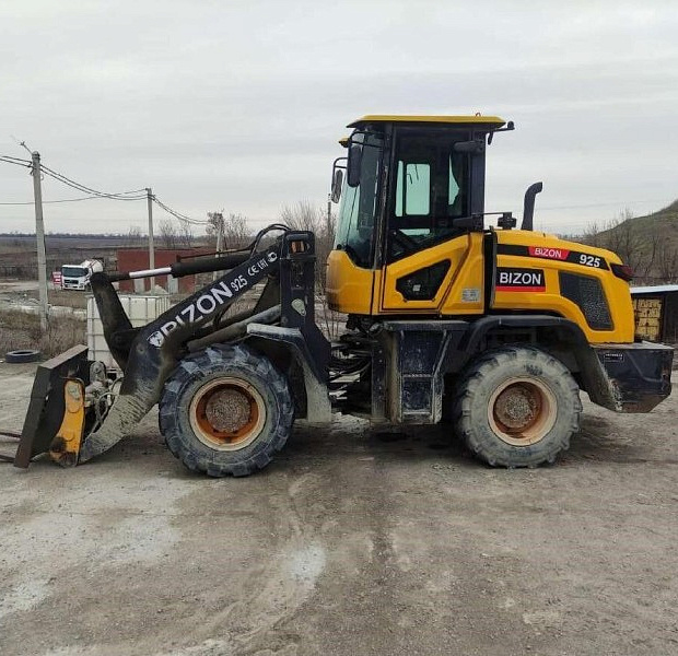 Фронтальный погрузчик BIZON 925, 2022