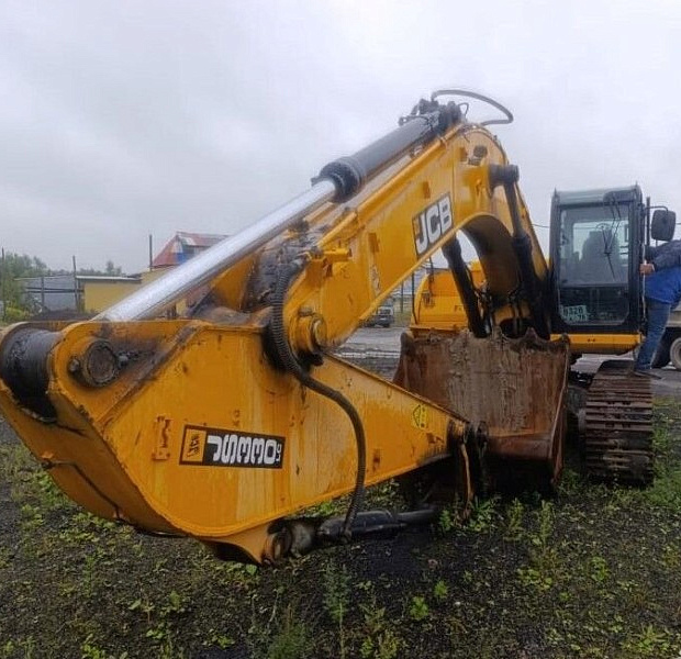 Гусеничный экскаватор JCB JS 330LC, 2017