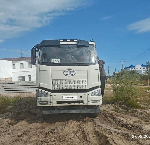 Самосвал FAW J6, 2023